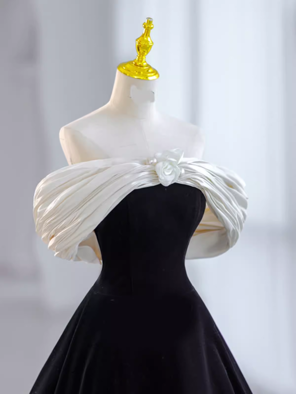 Pretty Ball Gown Off The Shoulder Black Velvet Evening Party Dresses Prom Dresses With Flower PD0043