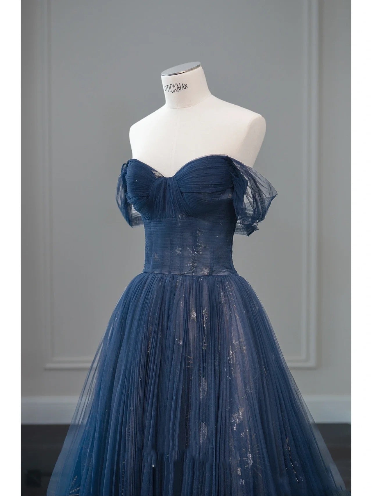 Pretty Ball Gowns Off The Shoulder Navy Blue Tulle Long Prom Dress