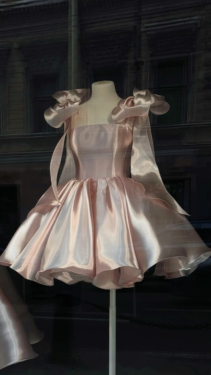 Pretty Ball Gowns Spaghetti Straps Pink Satin Short Mini Prom 8Th Grade Homecoming Dress Summer Middle School Hoco Dresses Birthday Outfits