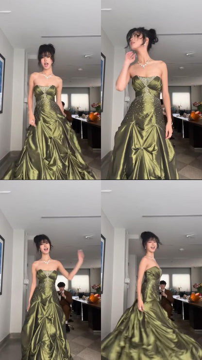 Retro Ball Gowns Strapless Green Ruffles Satin Long Prom Dress