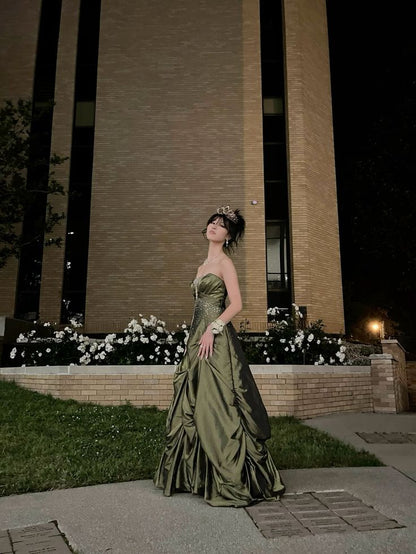 Retro Ball Gowns Strapless Green Ruffles Satin Long Prom Dress