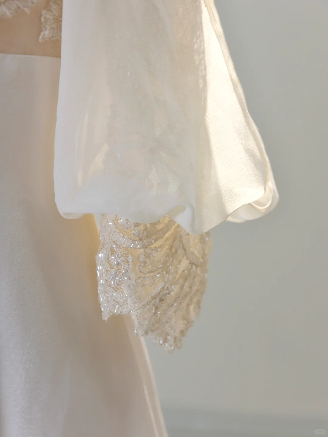 Romantic Wedding Gowns Bridal Dress A Line Square Neck Satin Wedding Dress Ivory Wedding Dresses Modest Wedding Gown