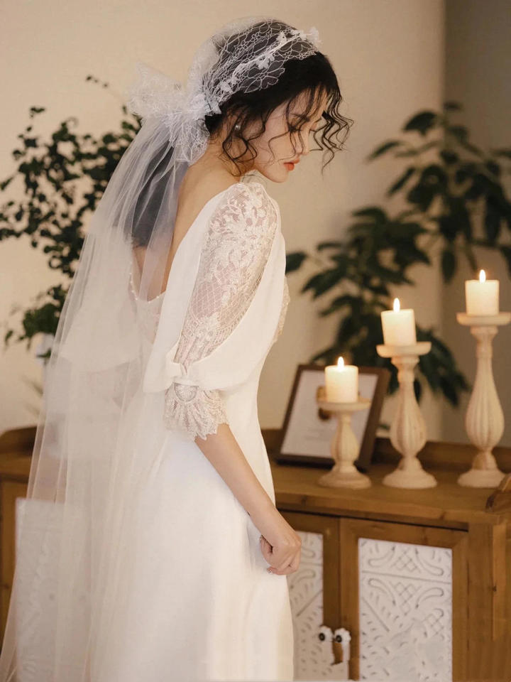 Romantic Wedding Gowns Bridal Dress A Line Square Neck Satin Wedding Dress Ivory Wedding Dresses Modest Wedding Gown