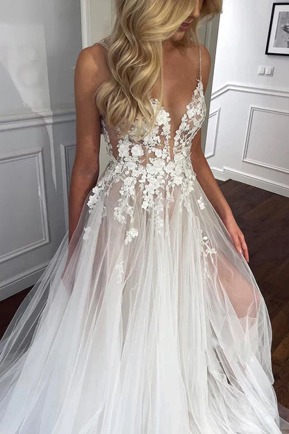 omberprom Elegant Spaghetti Straps V-Neck Lace Appliques A-line Tulle Wedding Dress Romantic Bridal Gown